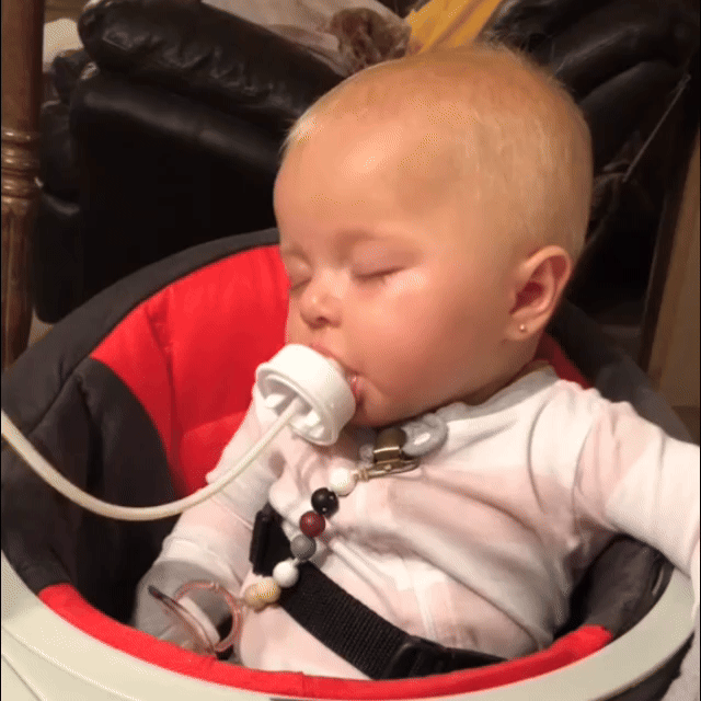FeedEase⢠Self-feeding Bottle